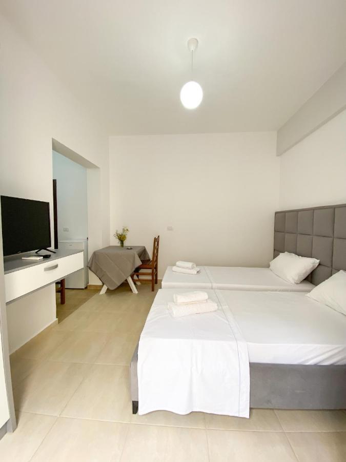 Family Apartments Himara מראה חיצוני תמונה