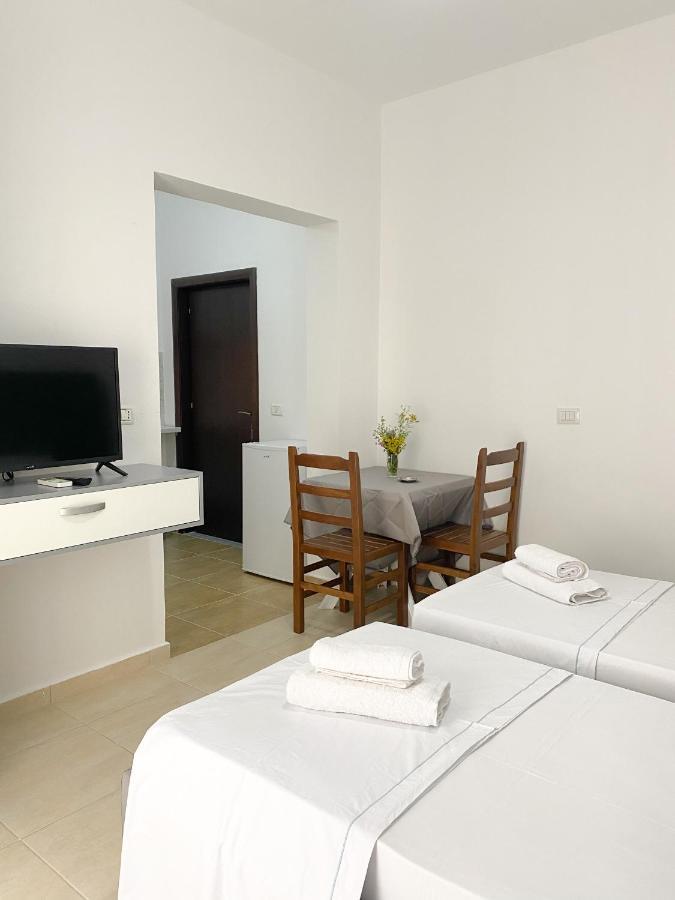 Family Apartments Himara מראה חיצוני תמונה