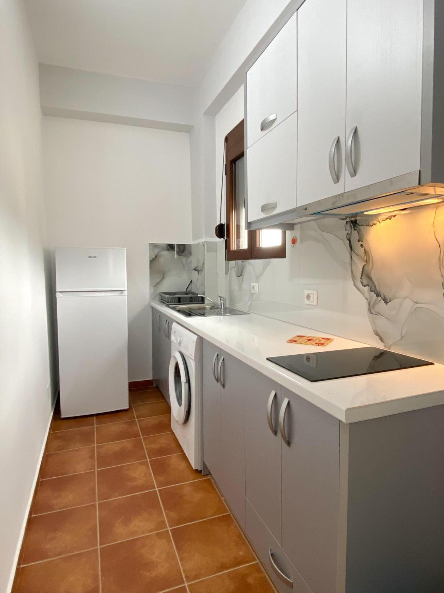 Family Apartments Himara מראה חיצוני תמונה